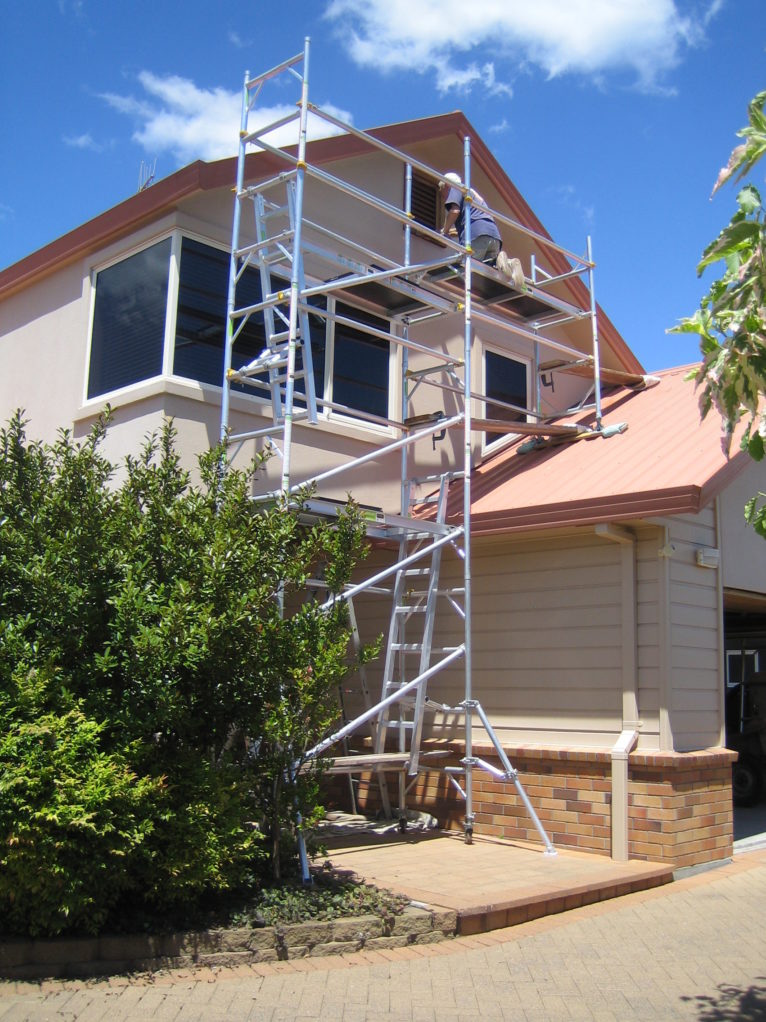 Single SS 4 20 w platform onto roof